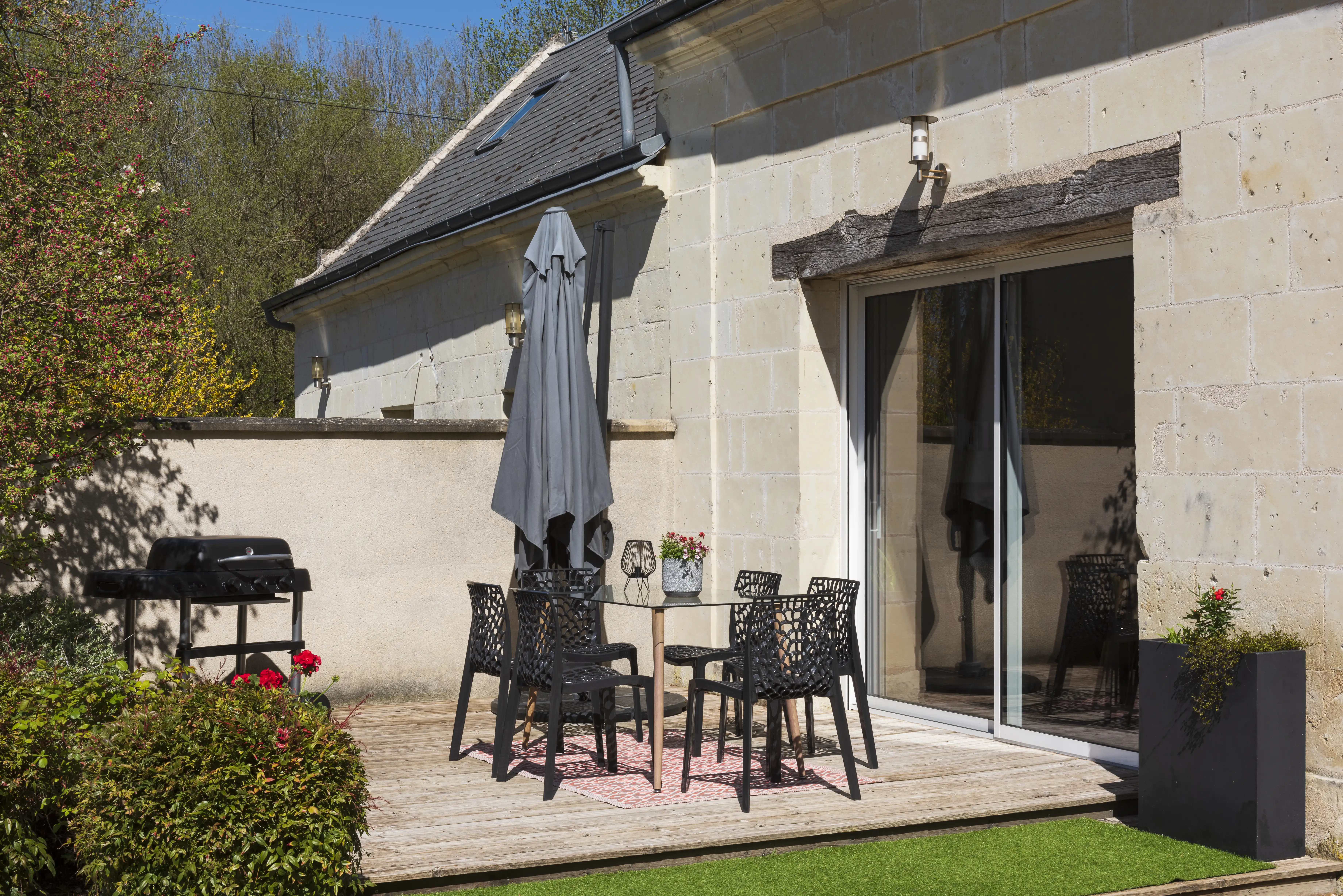 TERRASSE DU GÎTE DES HIRONDELLES